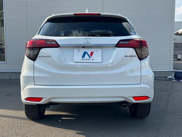 ヴェゼル ハイブリッドＺ・ホンダセンシング　ホンダセンシング／レーダークルーズ／純正ナビ／車線逸脱警報／バックカメラ／ＥＴＣ／ＬＥＤヘッド／前席シートヒーター／デュアルオートエアコン／パドルシフト／ハーフレザー／電子パーキング（15枚目）