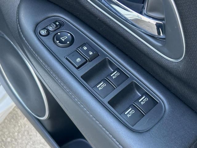 ヴェゼル ハイブリッドＺ・ホンダセンシング　ホンダセンシング／レーダークルーズ／純正ナビ／車線逸脱警報／バックカメラ／ＥＴＣ／ＬＥＤヘッド／前席シートヒーター／デュアルオートエアコン／パドルシフト／ハーフレザー／電子パーキング（47枚目）