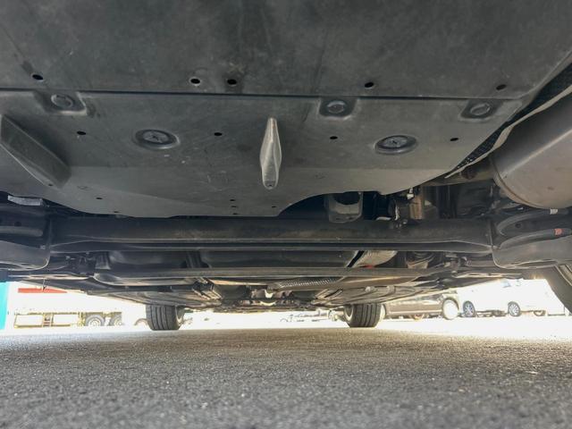 プリウス Sツーリングセレクション 純正ナビ バックカメラ ETC LEDヘッドライト Bluetooth再生 DVD再生 地デジTV 17インチアルミ オートライト オートエアコン スマートキー プッシュスタート フォグライト(19枚目)