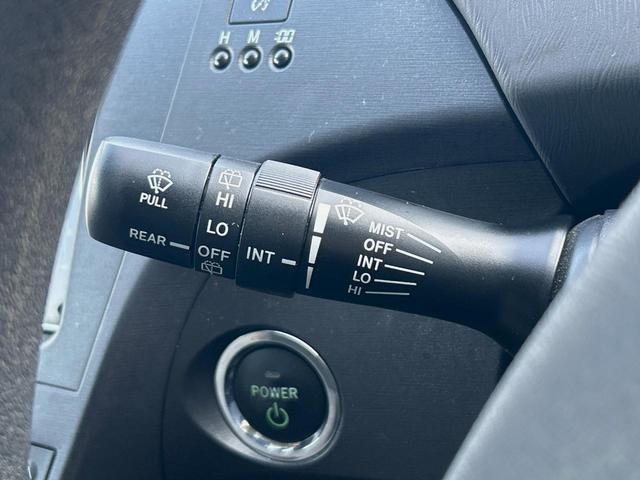 プリウス Sツーリングセレクション 純正ナビ バックカメラ ETC LEDヘッドライト Bluetooth再生 DVD再生 地デジTV 17インチアルミ オートライト オートエアコン スマートキー プッシュスタート フォグライト(31枚目)