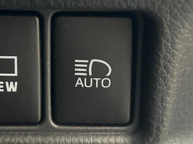 Ｃ－ＨＲ Ｇ　モデリスタフルエアロ　ナビ機能付ディスプレイオーディオ　禁煙車　全周囲カメラ　レーダークルーズ　ＥＴＣ　シーケンシャルターンランプ　ブラインドスポット　クリアランスソナー　Ｂｌｕｅｔｏｏｔｈ再生（7枚目）