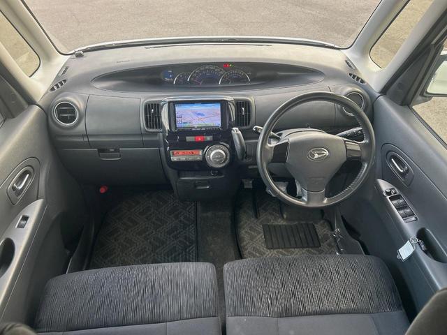 タント カスタムＲＳ　ターボ　Ｃａｒｒｏｚｚｅｒｉａ製ナビ　ワンセグ　片側電動スライドドア　オートエアコン　ＥＴＣ（2枚目）