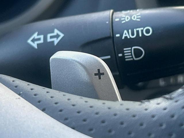 フィットハイブリッド ナビプレミアムセレクション　純正ナビ　禁煙車　バックカメラ　ＥＴＣ　クルーズコントロール　パドルシフト　シートヒーター　革巻きステアリング　純正１５インチアルミ　横滑り防止装置　スマートキー（28枚目）