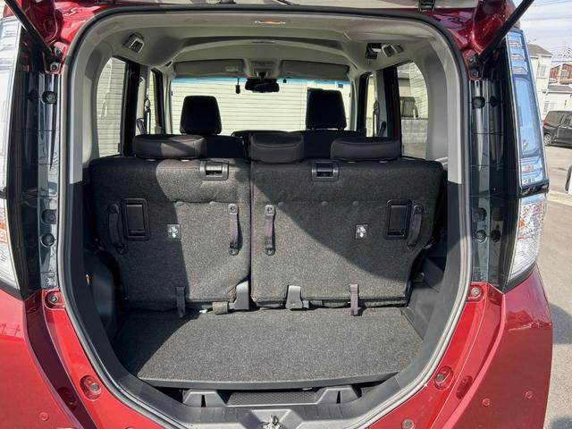 トール カスタムＧ　リミテッドＩＩ　ＳＡＩＩＩ　純正ナビ　全周囲カメラ　禁煙車　ＥＴＣ　両側電動スライドドア　衝突軽減ブレーキ　車線逸脱警報　オートハイビーム　コーナーセンサー　Ｂｌｕｅｔｏｏｔｈ再生　ＤＶＤ再生　地デジＴＶ　シートヒーター（10枚目）