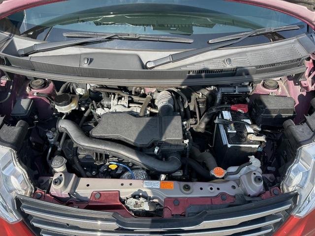 トール カスタムＧ　リミテッドＩＩ　ＳＡＩＩＩ　純正ナビ　全周囲カメラ　禁煙車　ＥＴＣ　両側電動スライドドア　衝突軽減ブレーキ　車線逸脱警報　オートハイビーム　コーナーセンサー　Ｂｌｕｅｔｏｏｔｈ再生　ＤＶＤ再生　地デジＴＶ　シートヒーター（18枚目）