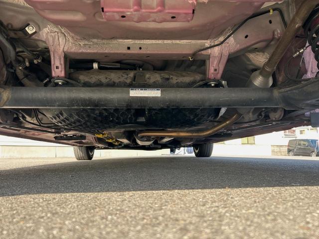 トール カスタムＧ　リミテッドＩＩ　ＳＡＩＩＩ　純正ナビ　全周囲カメラ　禁煙車　ＥＴＣ　両側電動スライドドア　衝突軽減ブレーキ　車線逸脱警報　オートハイビーム　コーナーセンサー　Ｂｌｕｅｔｏｏｔｈ再生　ＤＶＤ再生　地デジＴＶ　シートヒーター（19枚目）