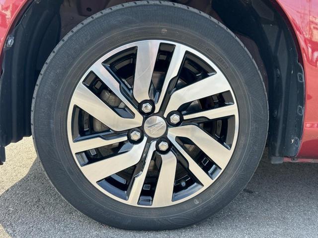 トール カスタムＧ　リミテッドＩＩ　ＳＡＩＩＩ　純正ナビ　全周囲カメラ　禁煙車　ＥＴＣ　両側電動スライドドア　衝突軽減ブレーキ　車線逸脱警報　オートハイビーム　コーナーセンサー　Ｂｌｕｅｔｏｏｔｈ再生　ＤＶＤ再生　地デジＴＶ　シートヒーター（37枚目）