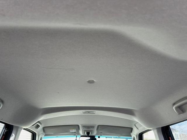 トール カスタムＧ　リミテッドＩＩ　ＳＡＩＩＩ　純正ナビ　全周囲カメラ　禁煙車　ＥＴＣ　両側電動スライドドア　衝突軽減ブレーキ　車線逸脱警報　オートハイビーム　コーナーセンサー　Ｂｌｕｅｔｏｏｔｈ再生　ＤＶＤ再生　地デジＴＶ　シートヒーター（43枚目）