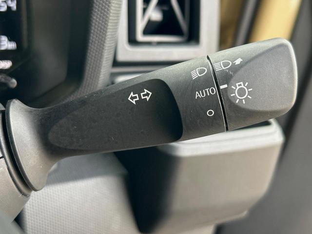 タフト X ガラスルーフ ALPINE製ナビゲーション 禁煙車 ETC 衝突軽減ブレーキ 車線逸脱警報 オートハイビーム 先行車発進お知らせ機能 コーナーセンサー DVD再生 Bluetooth再生 オートライト(7枚目)