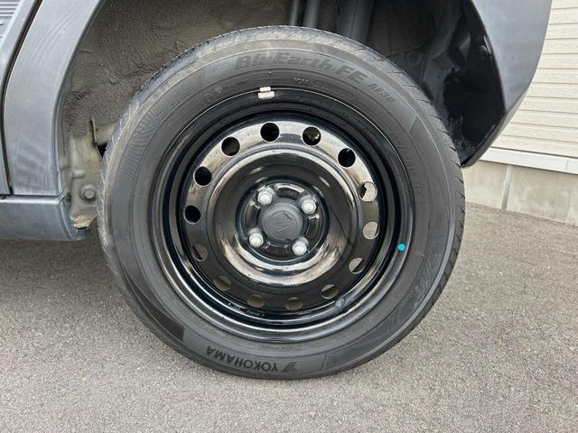 タフト X ガラスルーフ ALPINE製ナビゲーション 禁煙車 ETC 衝突軽減ブレーキ 車線逸脱警報 オートハイビーム 先行車発進お知らせ機能 コーナーセンサー DVD再生 Bluetooth再生 オートライト(35枚目)