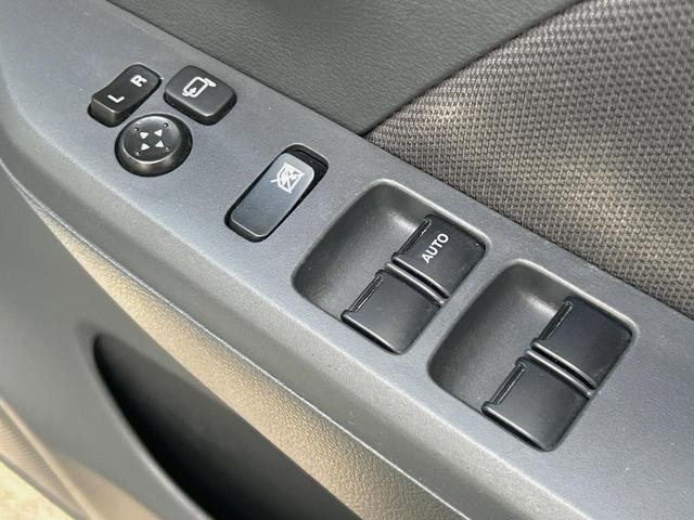 ワゴンR FXリミテッド 禁煙車 CD再生 アイドリングストップ フォグライト 14インチアルミ ヘッドライトレベライザー 革巻きステアリング オートエアコン スマートキー プッシュスタート シートリフター 電動格納ミラー(7枚目)