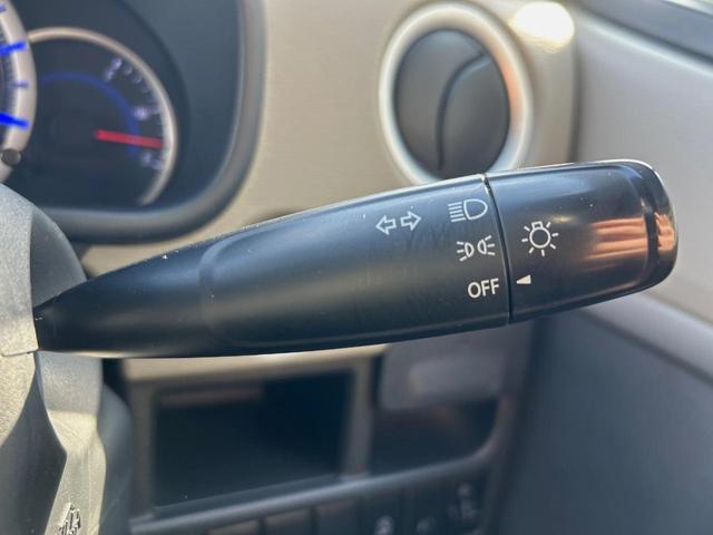 ワゴンR FXリミテッド 禁煙車 CD再生 アイドリングストップ フォグライト 14インチアルミ ヘッドライトレベライザー 革巻きステアリング オートエアコン スマートキー プッシュスタート シートリフター 電動格納ミラー(23枚目)