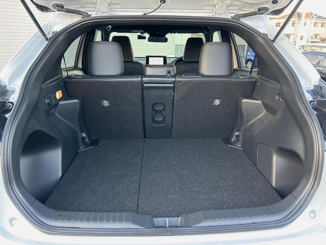 ヤリスクロス ハイブリッドＺ　全周囲カメラ　衝突被害軽減システム　レーダークルーズ　禁煙車　ハーフレザーシート　パワーシート　ドラレコ　コーナーセンサー　スマートキー　ＬＥＤヘッド　ＥＴＣ２．０　純正１８インチアルミ（11枚目）