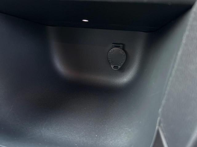 ヤリスクロス ハイブリッドＺ　全周囲カメラ　衝突被害軽減システム　レーダークルーズ　禁煙車　ハーフレザーシート　パワーシート　ドラレコ　コーナーセンサー　スマートキー　ＬＥＤヘッド　ＥＴＣ２．０　純正１８インチアルミ（42枚目）