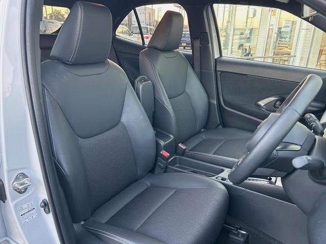 ヤリスクロス ハイブリッドZ 全周囲カメラ 衝突被害軽減システム レーダークルーズ 禁煙車 ハーフレザーシート パワーシート ドラレコ コーナーセンサー スマートキー LEDヘッド ビルトインETC 純正18インチアルミ(9枚目)