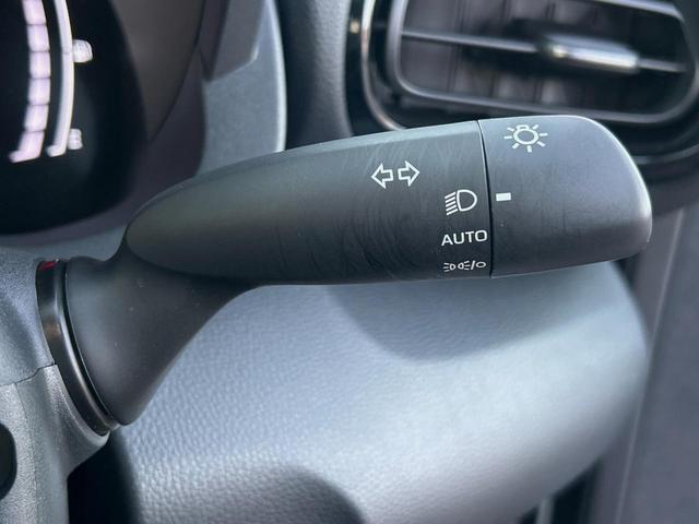 ヤリスクロス ハイブリッドZ 全周囲カメラ 衝突被害軽減システム レーダークルーズ 禁煙車 ハーフレザーシート パワーシート ドラレコ コーナーセンサー スマートキー LEDヘッド ビルトインETC 純正18インチアルミ(35枚目)