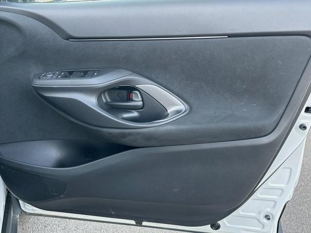 ヤリスクロス ハイブリッドZ 全周囲カメラ 衝突被害軽減システム レーダークルーズ 禁煙車 ハーフレザーシート パワーシート ドラレコ コーナーセンサー スマートキー LEDヘッド ビルトインETC 純正18インチアルミ(44枚目)