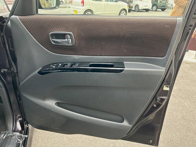 ルークス ハイウェイスター 純正ナビ 禁煙車 電動スライドドア ETC Bluetooth再生 DVD再生 HIDヘッドライト フォグライト オートライト スマートキー プッシュスタート 14インチアルミ シートリフター(22枚目)