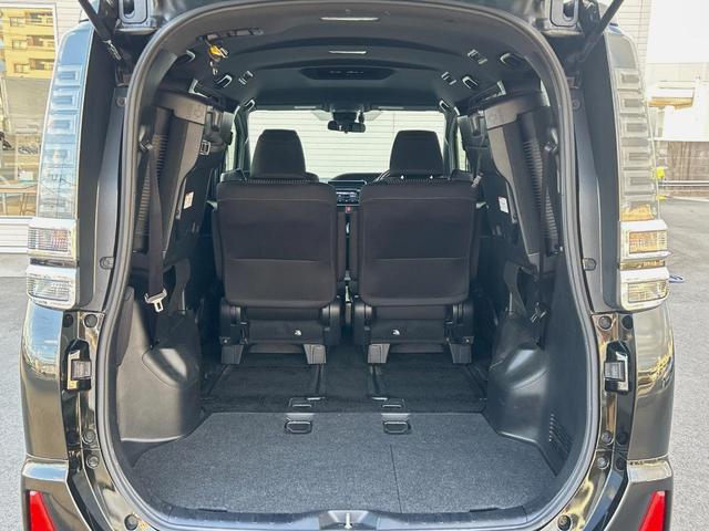 ヴォクシー ハイブリッドＺＳ　純正９インチナビ　衝突軽減ブレーキ　両側電動スライドドア　禁煙　ＥＴＣ　車線逸脱警報　オートハイビーム　バックカメラ　Ｂｌｕｅｔｏｏｔｈ再生　地デジＴＶ　ＤＶＤ再生　シートヒーター　１６インチアルミ（49枚目）