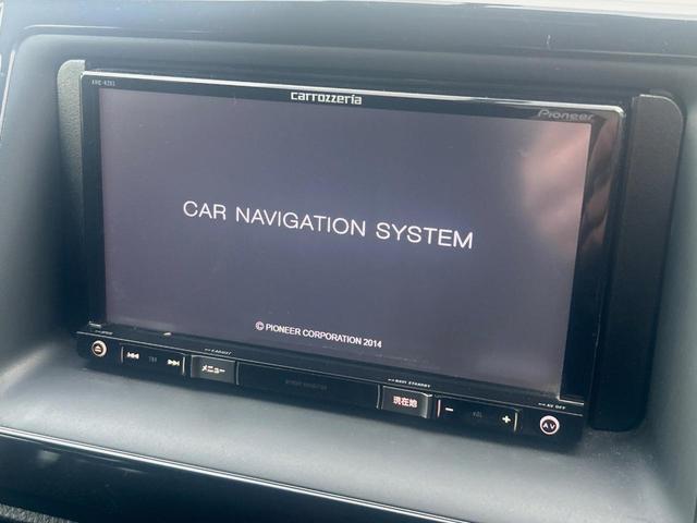 エスクァイア Ｘｉ　ｃａｒｒｏｚｚｅｒｉａ製ナビゲーション　禁煙　バックカメラ　ＥＴＣ　電動スライドドア　ＤＶＤ再生　地デジＴＶ　ＬＥＤヘッドライト　１８インチアルミ　アイドリングストップ　革巻きステアリング（3枚目）