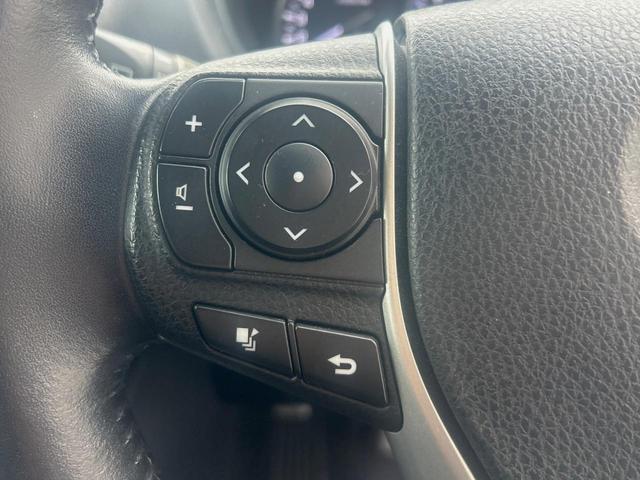 エスクァイア Ｘｉ　ｃａｒｒｏｚｚｅｒｉａ製ナビゲーション　禁煙　バックカメラ　ＥＴＣ　電動スライドドア　ＤＶＤ再生　地デジＴＶ　ＬＥＤヘッドライト　１８インチアルミ　アイドリングストップ　革巻きステアリング（30枚目）