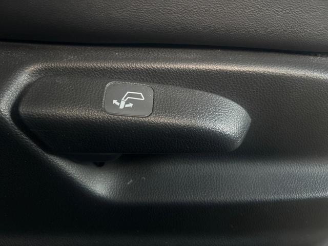 オデッセイ アブソルート　純正ナビ　両側電動スライドドア　スマートキー　プッシュスタート　クルーズコントロール　１７インチアルミホイール　ＥＴＣ　オートエアコン（54枚目）