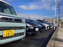 Ｘ　Ｓｔｒａｄａ製ナビゲーション　衝突軽減ブレーキ　禁煙　誤発進抑制機能　車線逸脱警報　ＥＴＣ　バックカメラ　シートヒーター　地デジ　ＤＶＤ再生　ＨＩＤヘッドライト　１５インチアルミ　革巻きステアリング（67枚目）