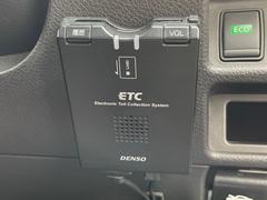 【ＥＴＣ】高速道路の料金所をストレスなく通過！話題のスポットやサービスエリアに多い「スマートIntercooler」利用時は必須のアイテムです。当店でセットアップを実施、ご納車当日からすぐにご利用いただけます！ 7