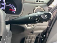 �ڥ����ȥ饤�ȡۼ�������뤵�˱����Ƽ�ư�ǥإåɥ饤�Ȥ��������������Ǥ��뵡ǽ�Ǥ����饤�Ȥ��դ�˺�졦�ä�˺��ʤɤ�̵���ʤꡢ��������ͼ�������Ԥ�¿����ȥ�ͥ��̲���������Ǥ��͢� 7