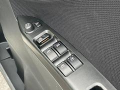 ����ư��Ǽ�ߥ顼�ۥ����ɥߥ顼����ư��Ǽ���ȤʤäƤ��ꡢ������־�Ǥ⥭�����Ĥ��ꥹ�����ޤ����ޤ��� 6