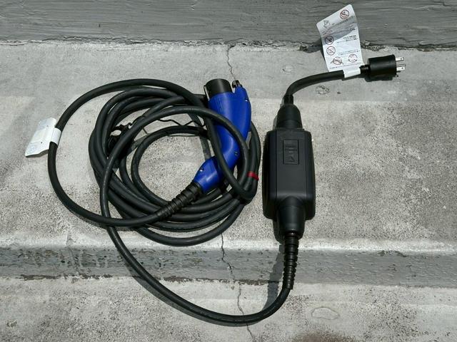 プリウスＰＨＶ Ｓセーフティプラス　ワンオーナー　モデリスタフルエアロ　ＷＯＲＫ１９インチアルミホイール　純正ホイールセット有　９インチナビＴＶ　ステアリングヒーター　デジタルインナーミラー　追従機能付　ドライブレコーダー　ＥＴＣ（43枚目）