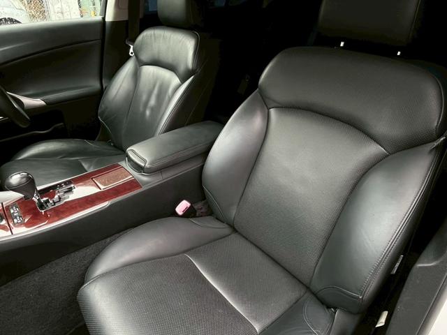 ＩＳ ＩＳ２５０　バージョンＬ　禁煙車　ジョブデザインフルエアロ　車高調　ウエッズ１９アルミ　サンルーフ　黒革シートベンチレーション　パワーシート　クルーズコントロール　コーナーセンサー（10枚目）