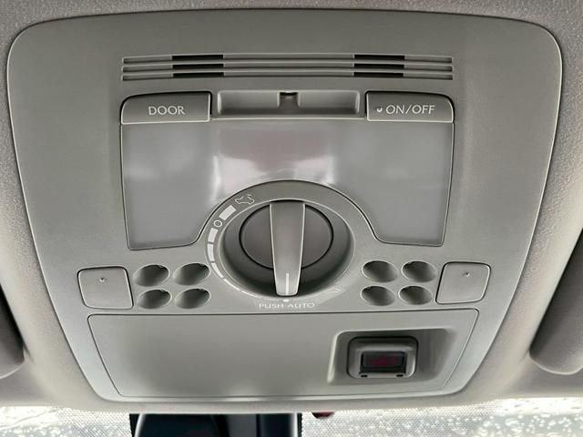 ＩＳ ＩＳ２５０　バージョンＬ　禁煙車　ジョブデザインフルエアロ　車高調　ウエッズ１９アルミ　サンルーフ　黒革シートベンチレーション　パワーシート　クルーズコントロール　コーナーセンサー（35枚目）