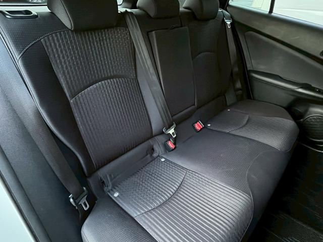 プリウス S 禁煙車 法人ワンオーナー サンルーフ セーフティセンス レーダークルーズコントロール 純正ナビテレビ バックカメラ ドライブレコーダー LEDヘッドライト(22枚目)