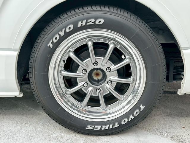 ハイエースバン スーパーGL ダークプライムII ディーゼルターボ 禁煙車 ワンオーナー アルパインフローティングナビフルセグ バックカメラ 両側パワースライドドア CRS足廻り CRS17AW ベットキット LEDヘッドライト フォグ スマートキー(46枚目)