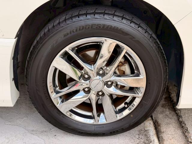 セレナ ライダー Jパッケージ 禁煙車 純正フルセグナビ バックカメラ 後席フリップダウンモニター パワースライドドア クルーズコントロール スマートキー ディスチャージヘッドライト(9枚目)