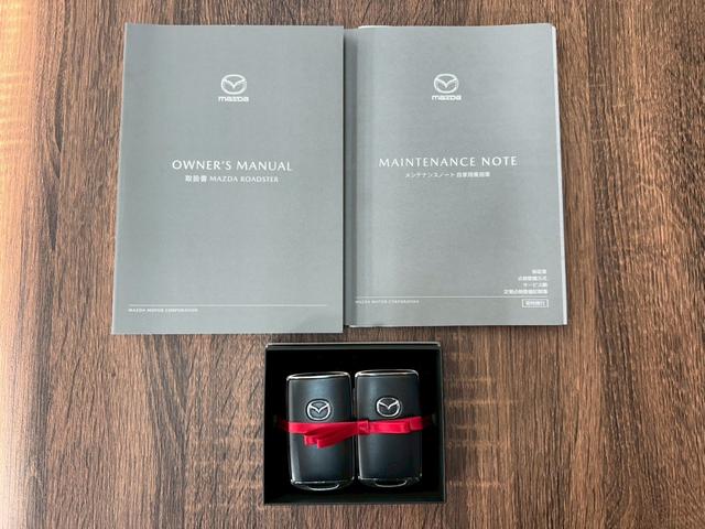 ロードスター ９９０Ｓ　禁煙ワンオーナー　６速ミッション　純正ＲＡＹＳ製１６アルミ　ブレンボキャリパー　９９０Ｓ専用セッティング　ダークブルークロス製ソフトトップ　ブラインドスポット　衝突軽減　ＬＥＤヘッドライト（7枚目）