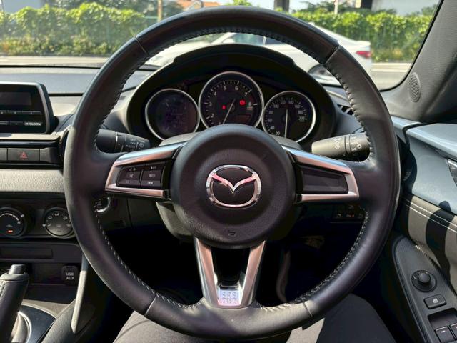 ロードスター ９９０Ｓ　禁煙ワンオーナー　６速ミッション　純正ＲＡＹＳ製１６アルミ　ブレンボキャリパー　９９０Ｓ専用セッティング　ダークブルークロス製ソフトトップ　ブラインドスポット　衝突軽減　ＬＥＤヘッドライト（28枚目）