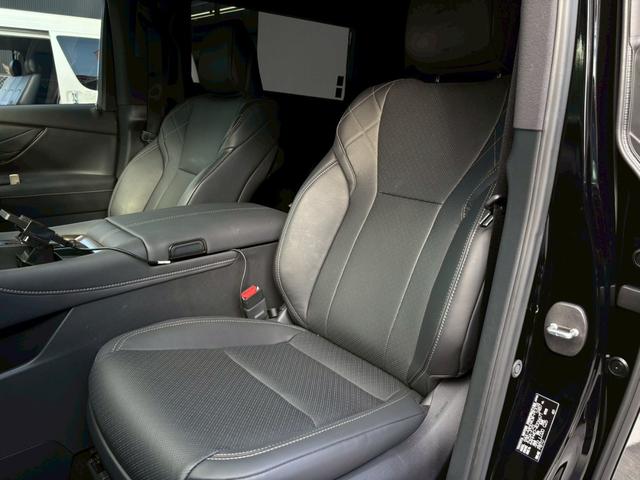 ヴェルファイアハイブリッド Z プレミア 室内車庫保管 エアサス WORK製SCHWERT BRUNNEN20インチ サンルーフ ユニバーサルサイドステップ ブラックレザー デジタルミラー 純正前後ドラレコ ETC2.0 ※純正足回り有(24枚目)