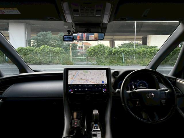 ヴェルファイアハイブリッド Z プレミア 室内車庫保管 エアサス WORK製SCHWERT BRUNNEN20インチ サンルーフ ユニバーサルサイドステップ ブラックレザー デジタルミラー 純正前後ドラレコ ETC2.0 ※純正足回り有(26枚目)