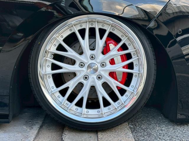 ヴェルファイアハイブリッド Z プレミア 室内車庫保管 エアサス WORK製SCHWERT BRUNNEN20インチ サンルーフ ユニバーサルサイドステップ ブラックレザー デジタルミラー 純正前後ドラレコ ETC2.0 ※純正足回り有(43枚目)