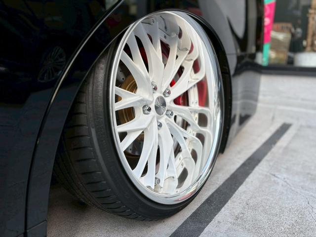 ヴェルファイアハイブリッド Z プレミア 室内車庫保管 エアサス WORK製SCHWERT BRUNNEN20インチ サンルーフ ユニバーサルサイドステップ ブラックレザー デジタルミラー 純正前後ドラレコ ETC2.0 ※純正足回り有(47枚目)