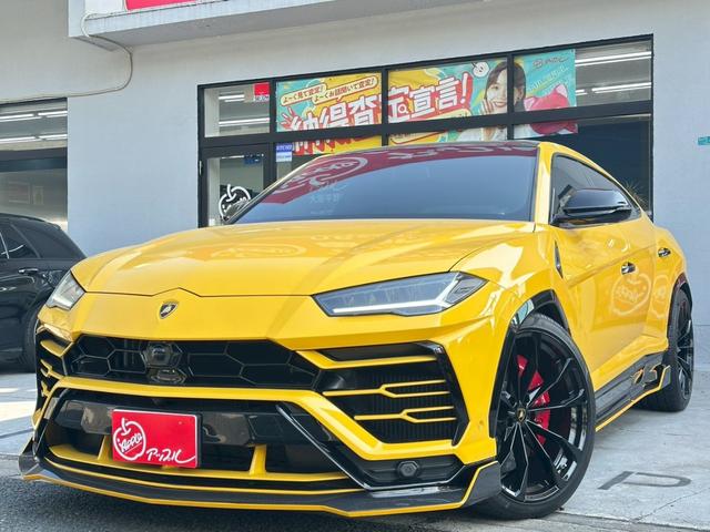 ウルス ベースグレード 禁煙車 左ハンドル パノラマルーフ Giallo Auge ブラックレッドアルカンターラコンビシート パワーシート メーカーナビ 360°カメラ リープデザインカーボンエアロ 可変バルブリモコン付き(13枚目)