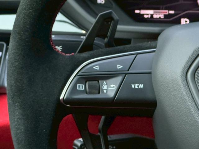 ウルス ベースグレード 禁煙車 左ハンドル パノラマルーフ Giallo Auge ブラックレッドアルカンターラコンビシート パワーシート メーカーナビ 360°カメラ リープデザインカーボンエアロ 可変バルブリモコン付き(34枚目)