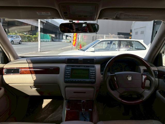 クラウンエステート アスリートE 室内車庫保管 サンルーフ 純正フロントスポイラー WORKグノーシス19インチAW(タイヤ8部山) JINspec車高調 社外2本出しマフラー 社外ステアリング(22枚目)