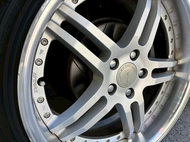 クラウンエステート アスリートE 室内車庫保管 サンルーフ 純正フロントスポイラー WORKグノーシス19インチAW(タイヤ8部山) JINspec車高調 社外2本出しマフラー 社外ステアリング(39枚目)