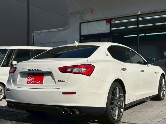 ギブリ S エグゼクティブパッケージプラス オプション21アルミ サンルーフ 赤革ベンチレーション シートヒーター アダプティブクルーズコントロール 衝突液減 メーカーナビ 社外フルセグ バックカメラ BSM(16枚目)