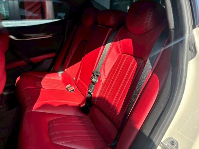 ギブリ S エグゼクティブパッケージプラス オプション21アルミ サンルーフ 赤革ベンチレーション シートヒーター アダプティブクルーズコントロール 衝突液減 メーカーナビ 社外フルセグ バックカメラ BSM(25枚目)