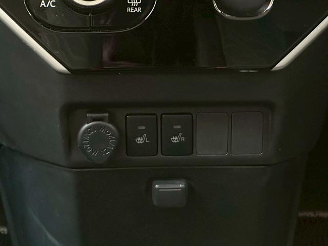 ルーミー Ｇ　コージーエディション　禁煙　ワンオーナー　純正９インチフルセグナビ　バックカメラ　両側パワースライドドア　シートヒーター　衝突軽減　クルーズコントロール　車線逸脱警告　ＬＥＤヘッドライト　ドライブレコーダー（8枚目）