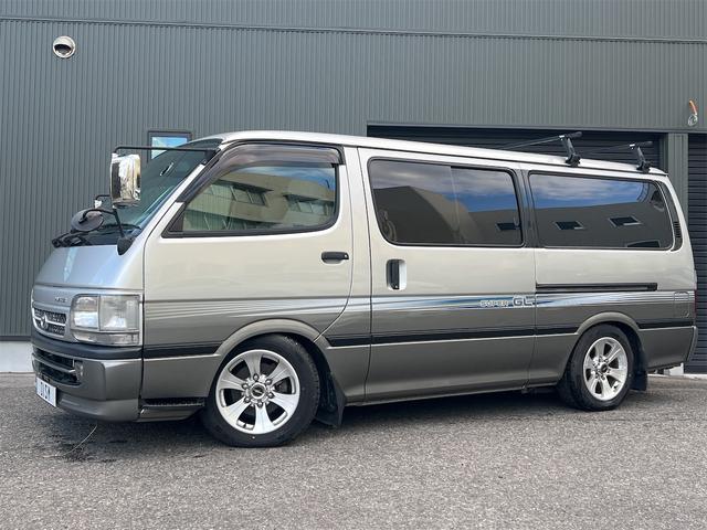 ハイエースバン ロングスーパーGL ローダウン 社外アルミホール ルーフキャリア 純正デカール ヒッチメンバー ベッドキット ダブルエアコン(2枚目)